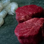 Surf and Turf Set mit Rinderfilet aus Pommern und Black-Tiger-Garnelen