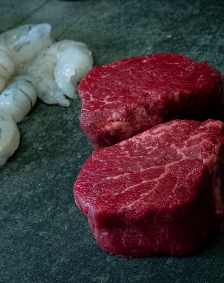 Surf and Turf Set mit Rinderfilet aus Pommern und Black-Tiger-Garnelen