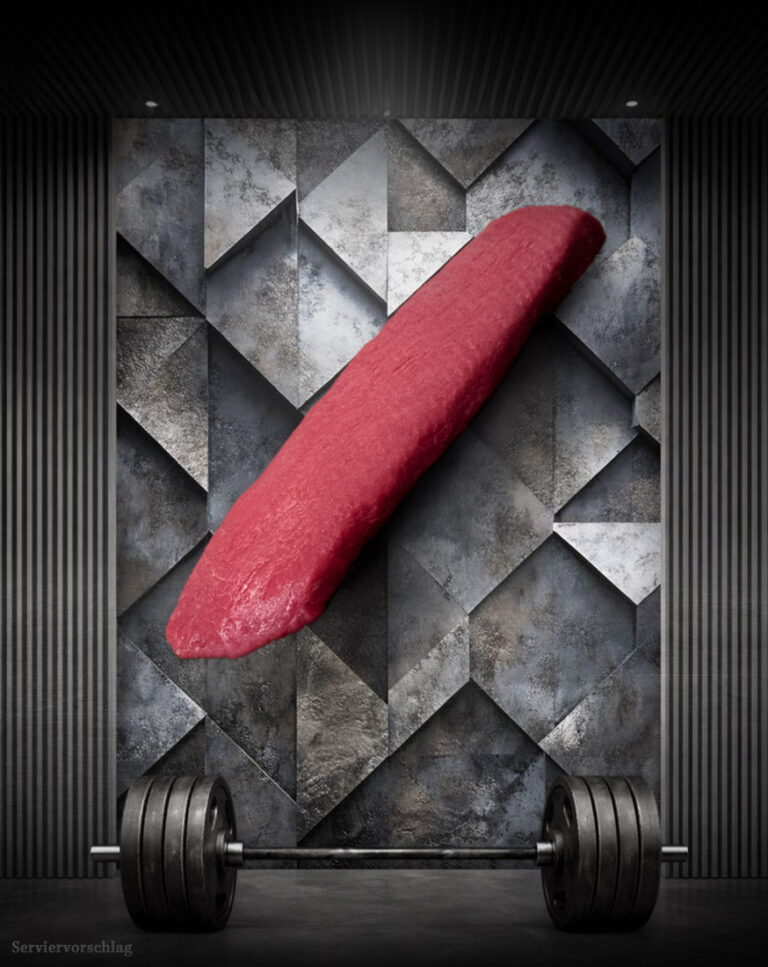 Athleten Lammlachse natur roh als mageres Lendenfilet vom deutschen Weidelamm edel präsentiert