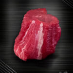 Fläminger Kalbsfilet aus der Region, frisch pariert und zart rosa